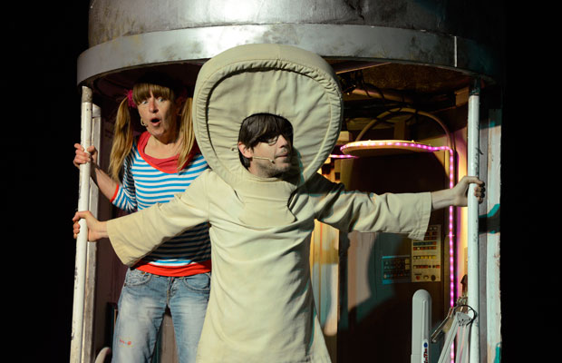 AOK-Kindertheater: Henriettas Reise ins Weltall