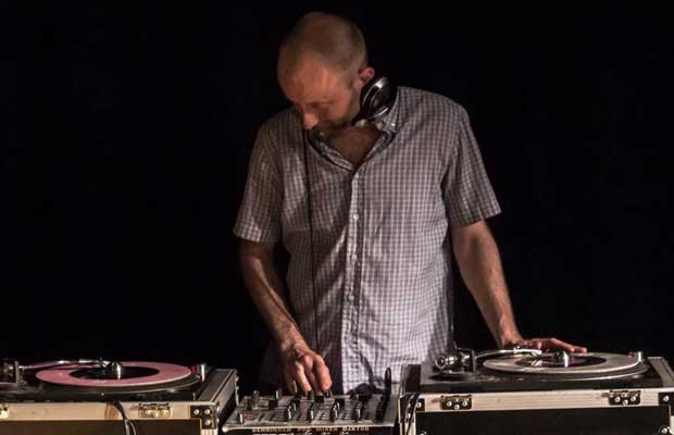 Heiligs Blechle: Glühschoppe mit DJ Shock Travolta
