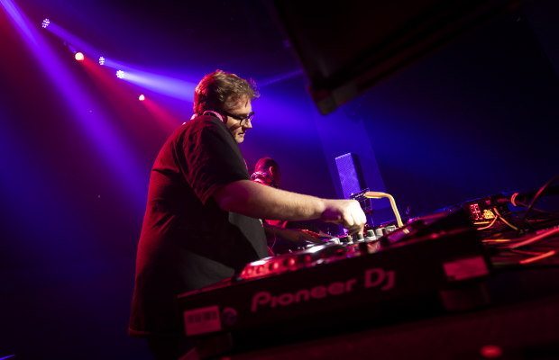 Mellow Weekend: 2000er Pop & Dance