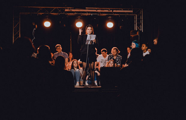 ABGESAGT: Lichterschlacht: Darmstadts Slam-Talente im Spotlight